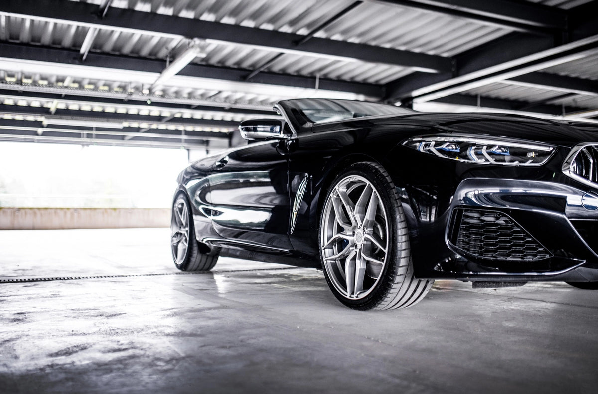 BMW 8 Series / M8