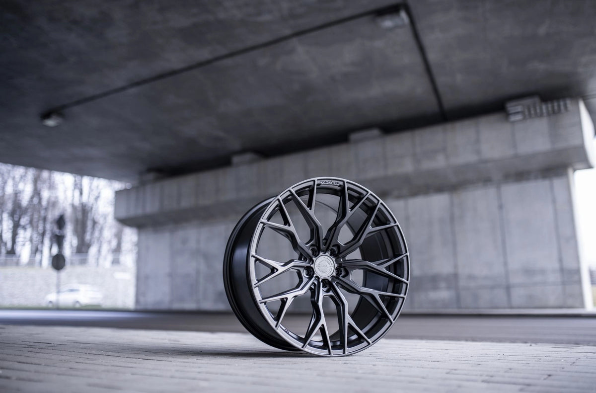Alu kola Concaver CVR1 Carbon Graphite 83 13160
