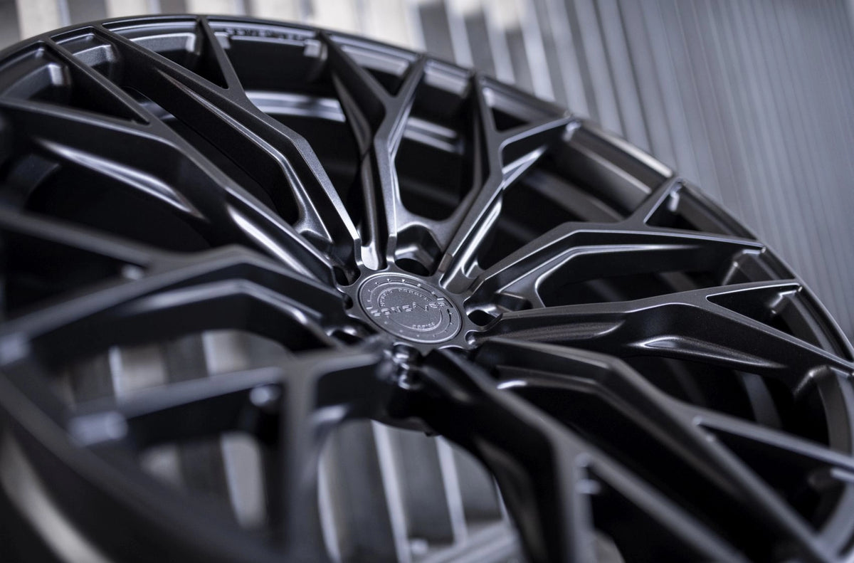 Alu kola Concaver CVR1 Carbon Graphite 83 2660