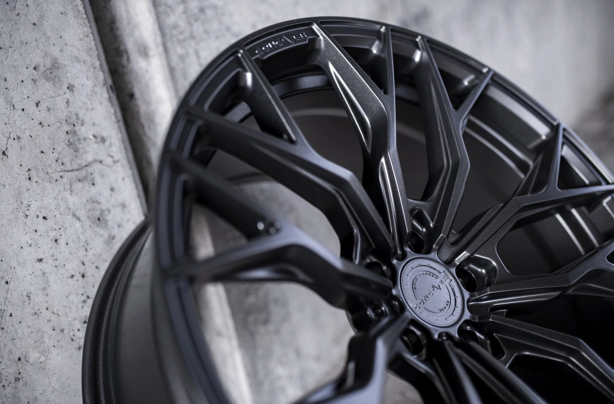 Alu kola Concaver CVR1 Carbon Graphite 83 9752