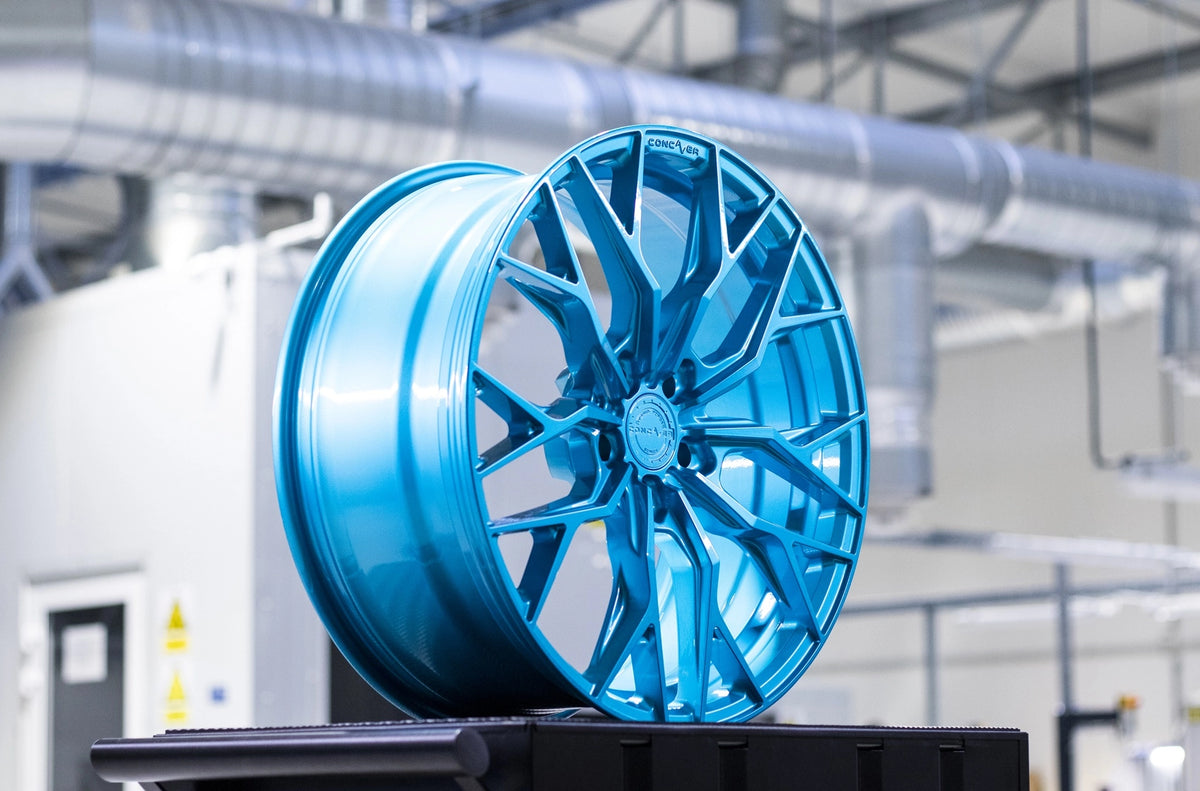 Alu kola Concaver CVR1 Gloss Light Blue 1028 3384