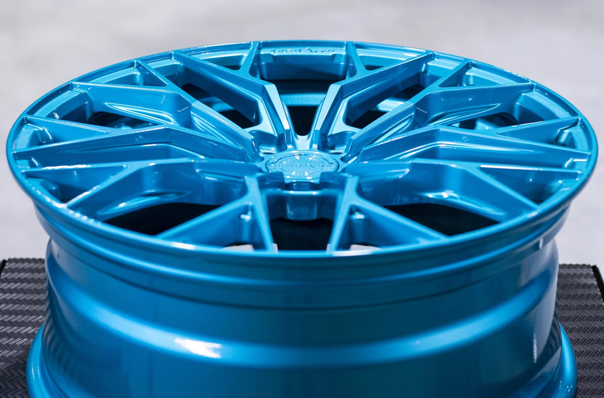 Alu kola Concaver CVR1 Gloss Light Blue 1028 7720