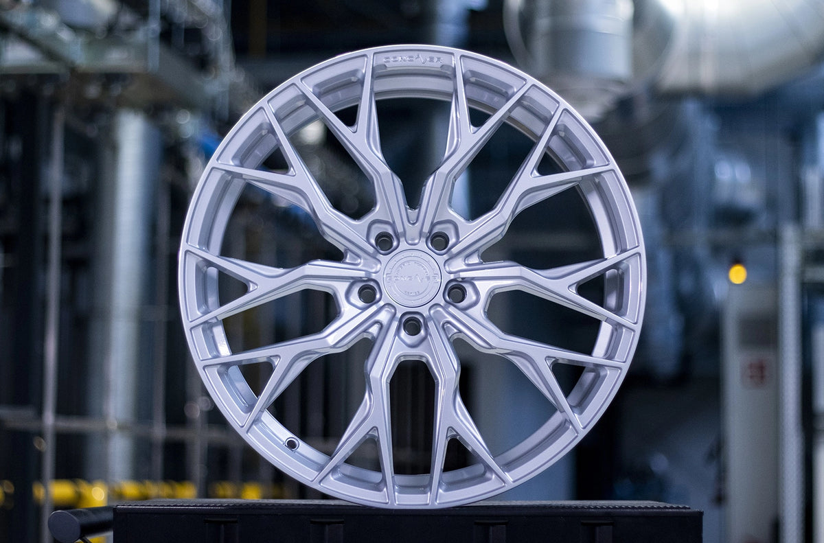 Alu kola Concaver CVR1 Gloss Silver 1022 7683