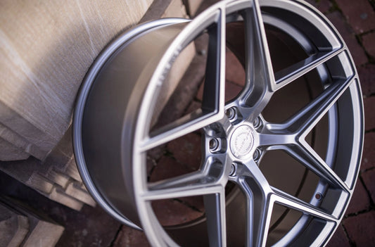 Alu kola Concaver CVR2 Brushed Titanium 105 14922 12