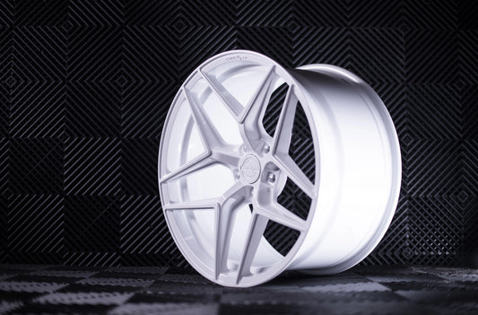Alu kola Concaver CVR2 Gloss White 953 1397 8