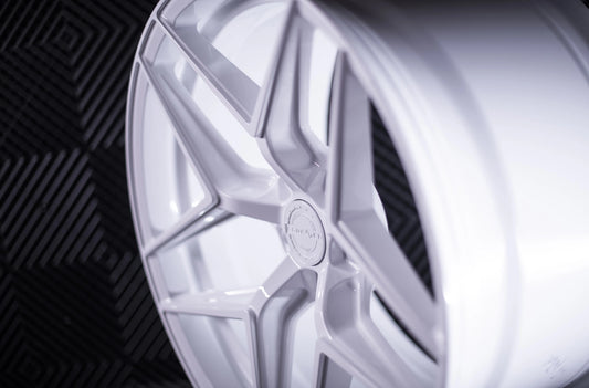 Alu kola Concaver CVR2 Gloss White 953 16535 2