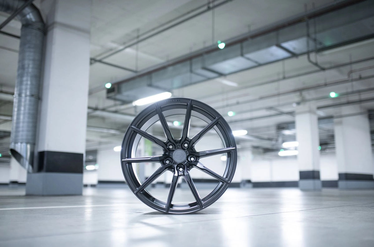 Alu kola Concaver CVR4 Carbon Graphite 130 8603