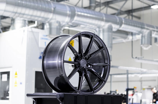 Alu kola Concaver CVR4 Gloss Graphite 1089 4617 4
