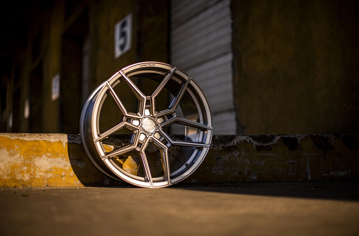 Alu kola Concaver CVR5 Brushed Titanium 690 9289