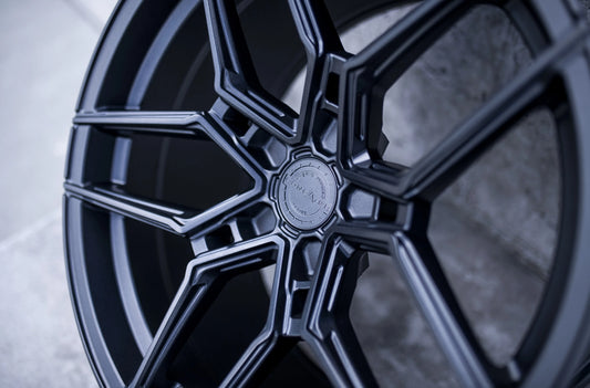 Alu kola Concaver CVR5 Carbon Graphite 687 2256 22