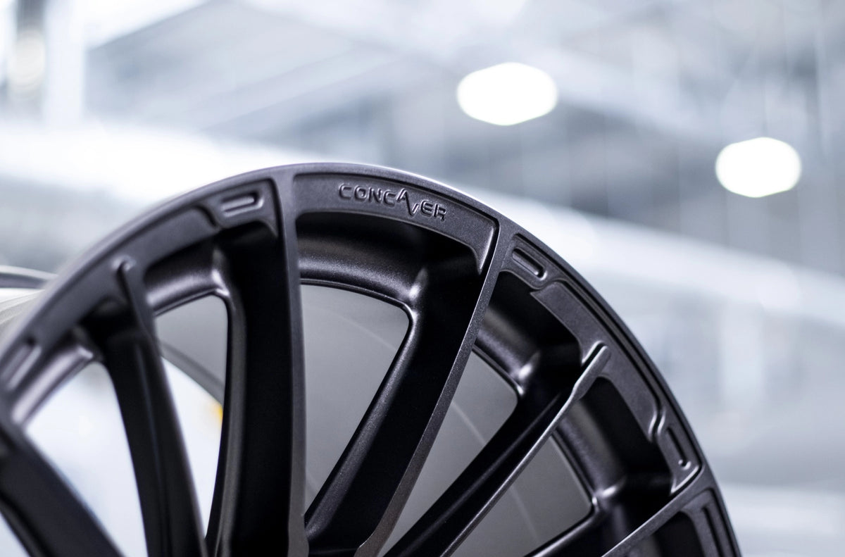 Alu kola Concaver CVR7 Carbon Graphite 1215 14479