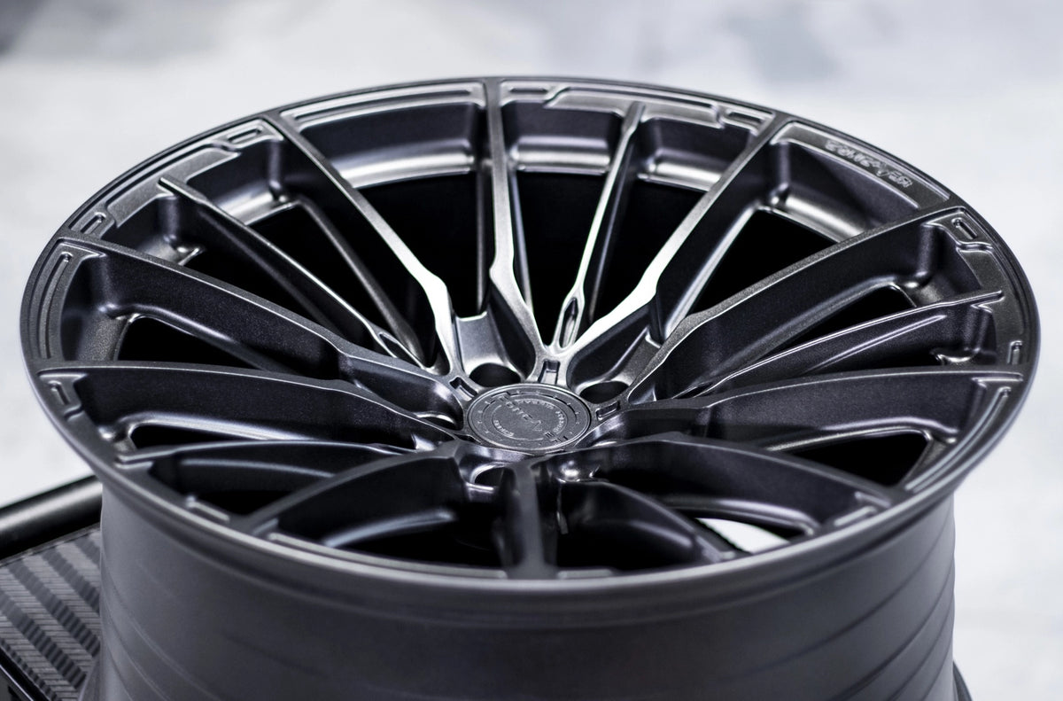 Alu kola Concaver CVR7 Carbon Graphite 1215 5870