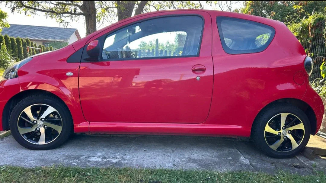 Alu kola pro Toyota F0458 5.5x15 4x100 ET45 54.1 Black Polished | Wheelsup.cz