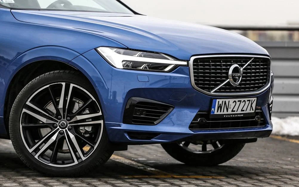 Alu kola pro Volvo FE182 8.5x20 5x108 ET45 63.4 Black Polished