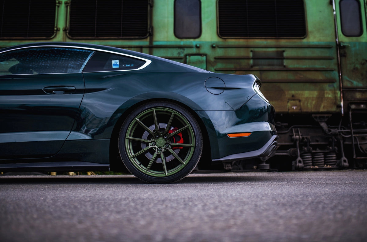 Ford Mustang Concaver CVR4 Matt Bronze Green Chameleon 880 8030.webp