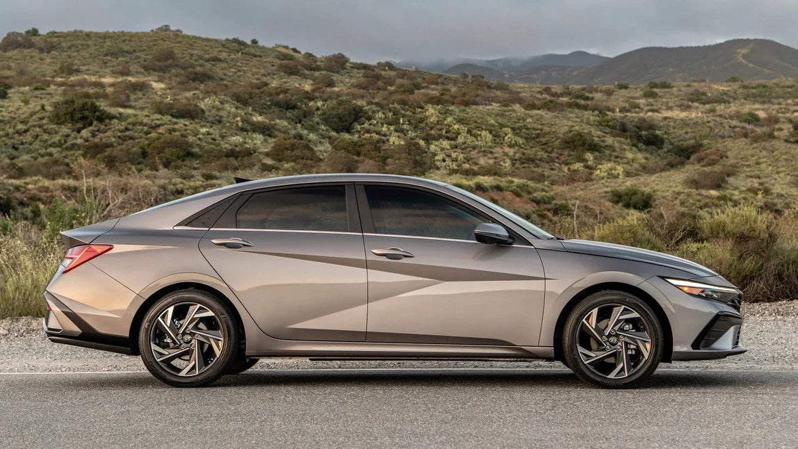 Alu kola pro Hyundai H3317F 7x17 5x114.3 ET49 67.1 Black Polished | Wheelsup.cz