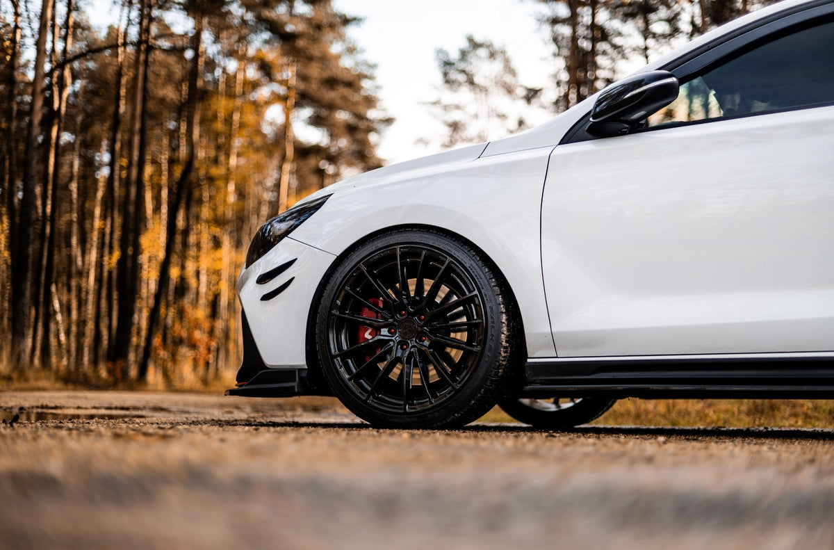 Hyundai I30 I30N Concaver CVR7 Platinum Black 1302 4012.webp