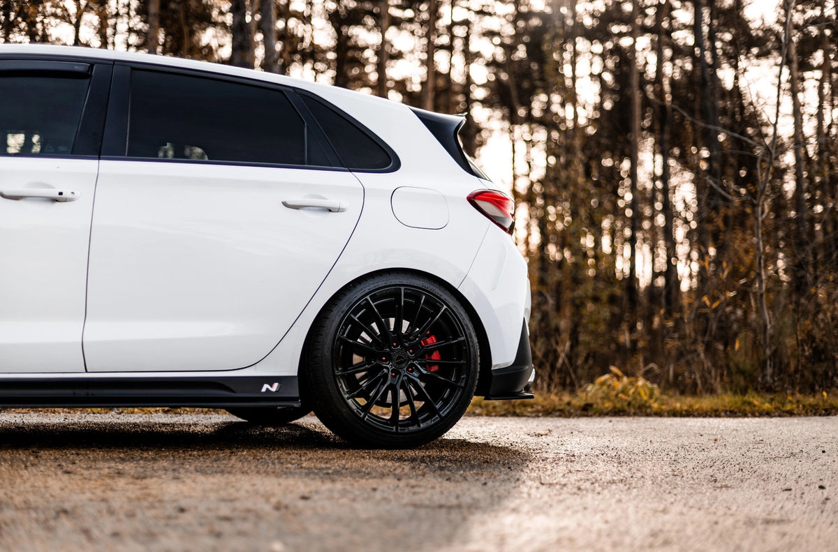 Hyundai I30 I30N Concaver CVR7 Platinum Black 1302 819.webp