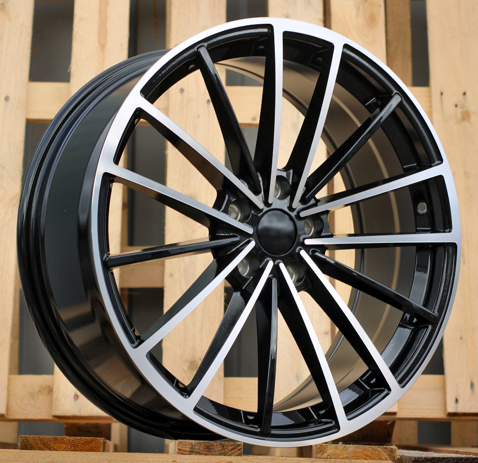 Alu kola Volkswagen I0383 8x19 5x112 ET45 Black Polished