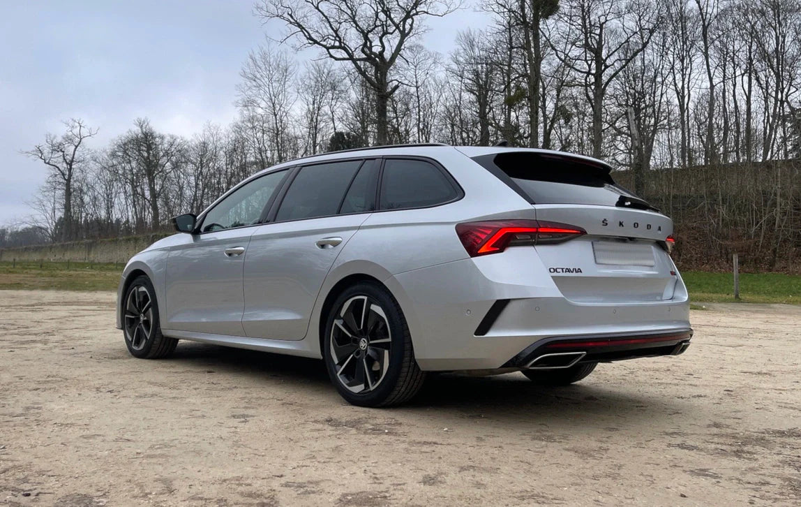 Alu kola pro Škoda I5579 8x18 5x112 ET45 57.1 Black Polished | Wheelsup.cz