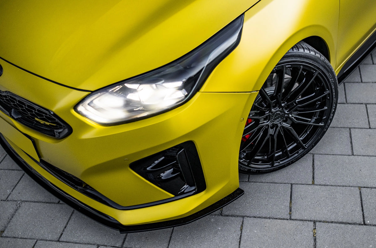 Kia Proceed Concaver CVR7 Platinum Black 1220 16125.webp