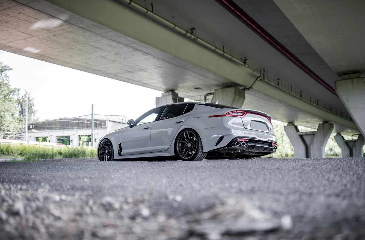 Kia Stinger Concaver CVR5 Carbon Graphite 715 3580.webp