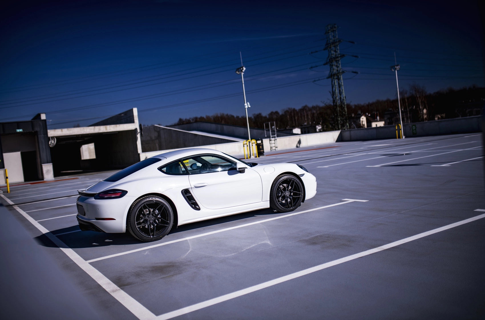 Porsche 718 Concaver CVR3 Platinum Black 821 10063.webp