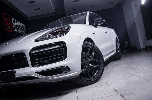 Porsche Cayenne Concaver CVR2 Carbon Graphite 807 2887.webp 2