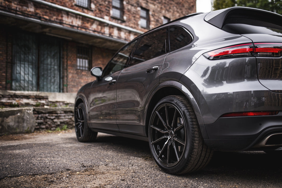 Porsche Cayenne Concaver CVR4 Double Tinted Black 938 13301.webp