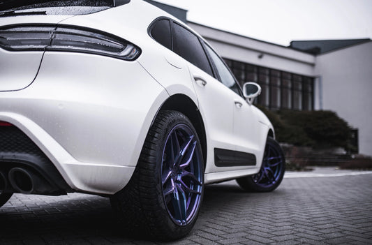 Porsche Macan Concaver CVR3 Gloss Blue Purple Chameleon 1054 7042.webp 8