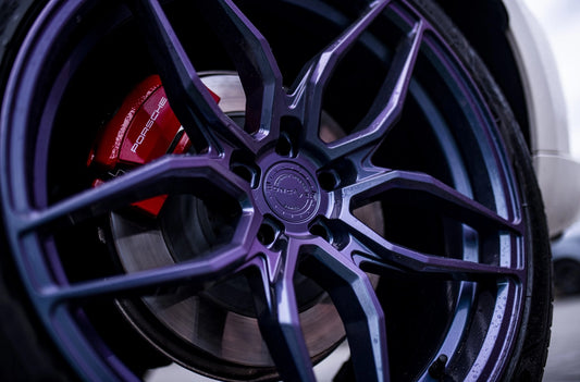 Porsche Macan Concaver CVR3 Gloss Blue Purple Chameleon 1054 9833.webp 9