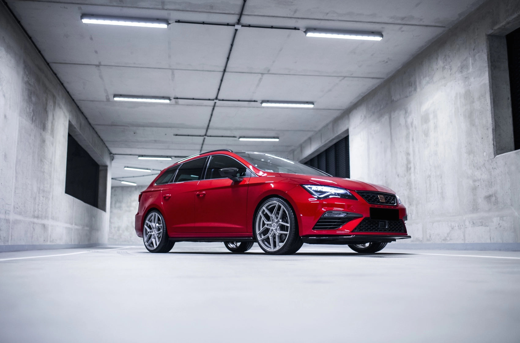 Seat Leon Cupra Concaver CVR5 Brushed Titanium 707 14681.webp