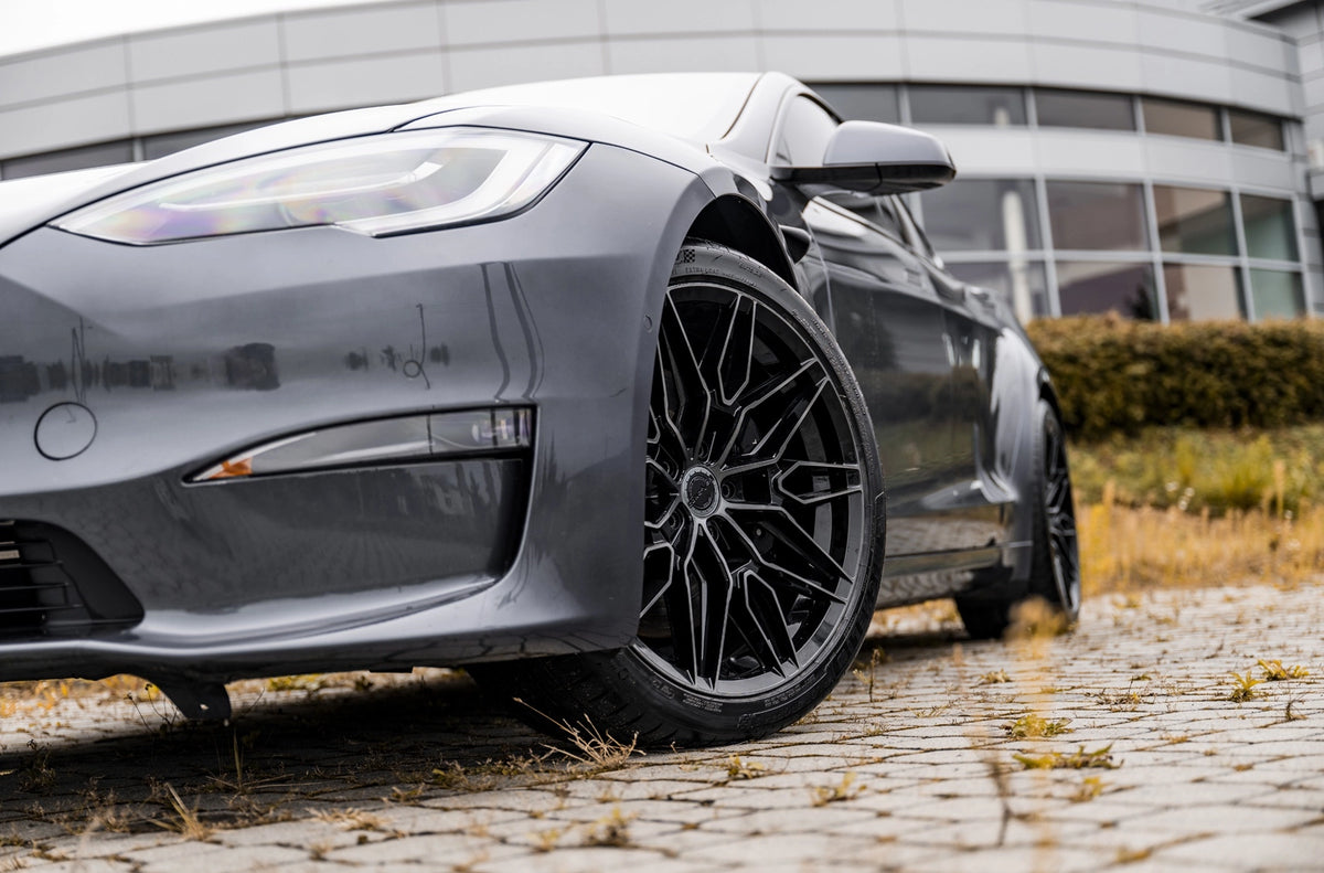 Tesla Model S Concaver CVR6 Double Tinted Black 1234 1728.webp