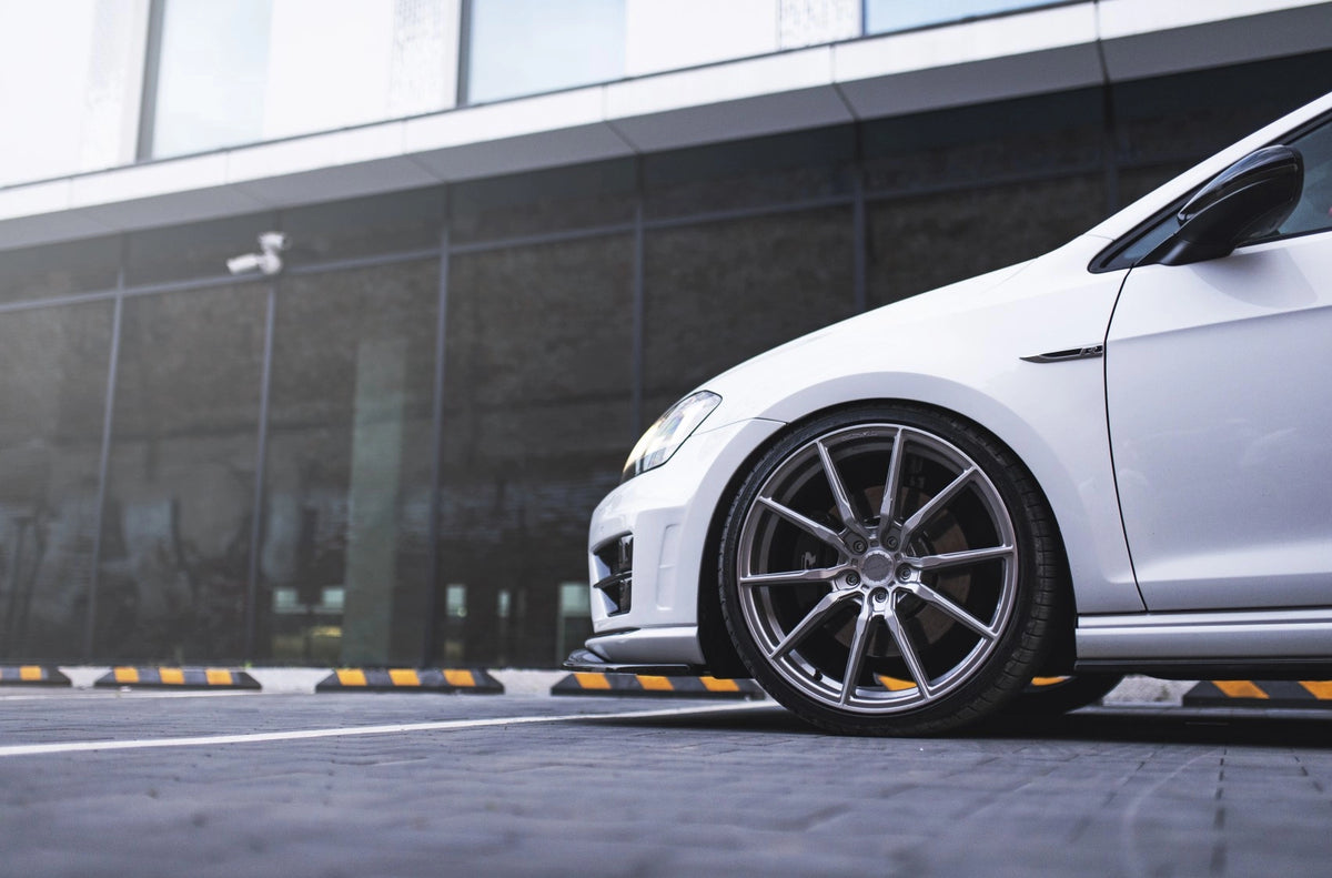 Volkswagen Golf / R / GTI