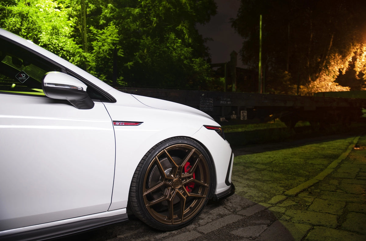 Volkswagen Golf / R / GTI