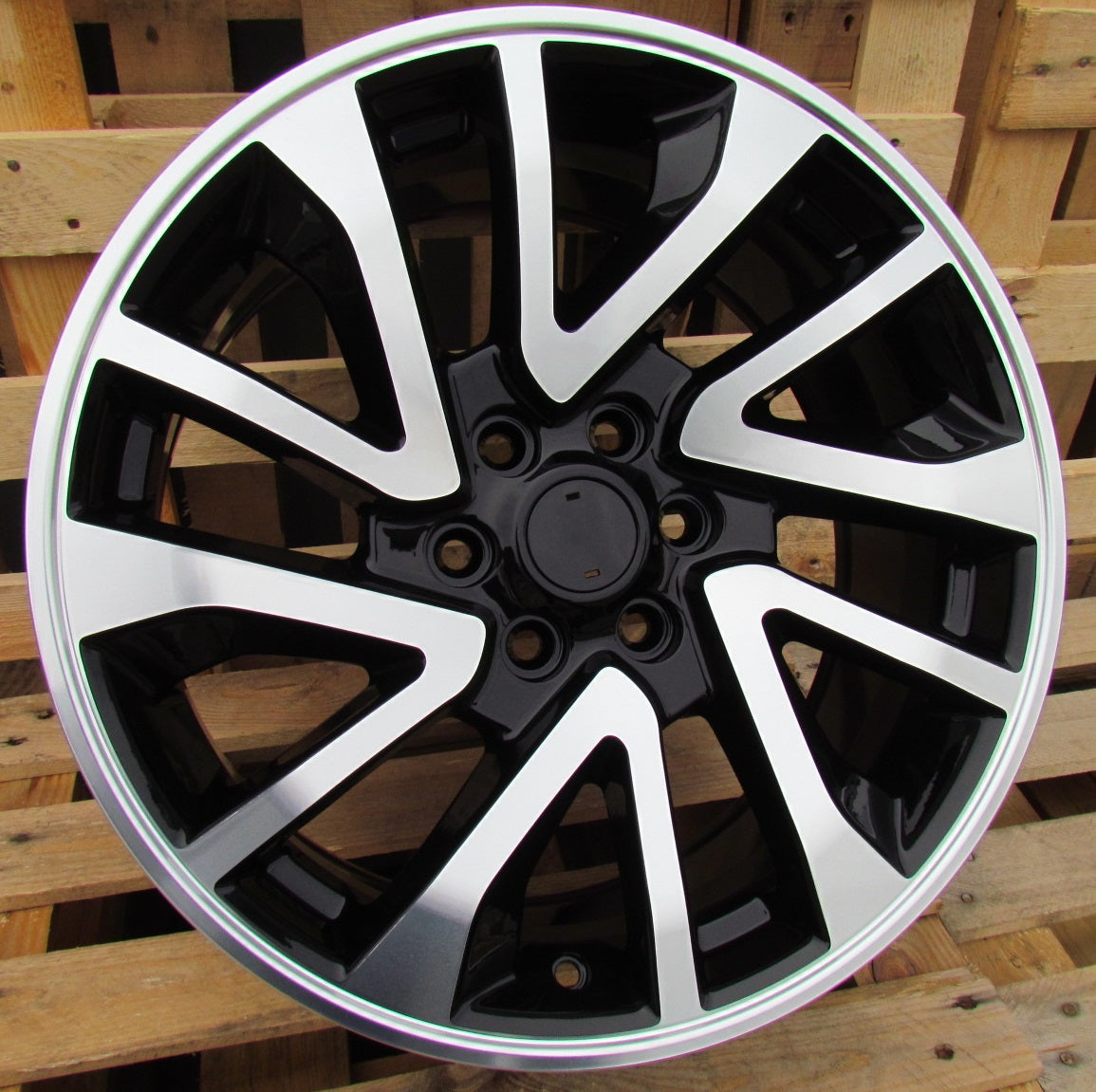 Alu kola Nissan 6056 7.5x17 6x114.3 ET30 Black Polished & Powder Coating-Alu kola-WheelsUp