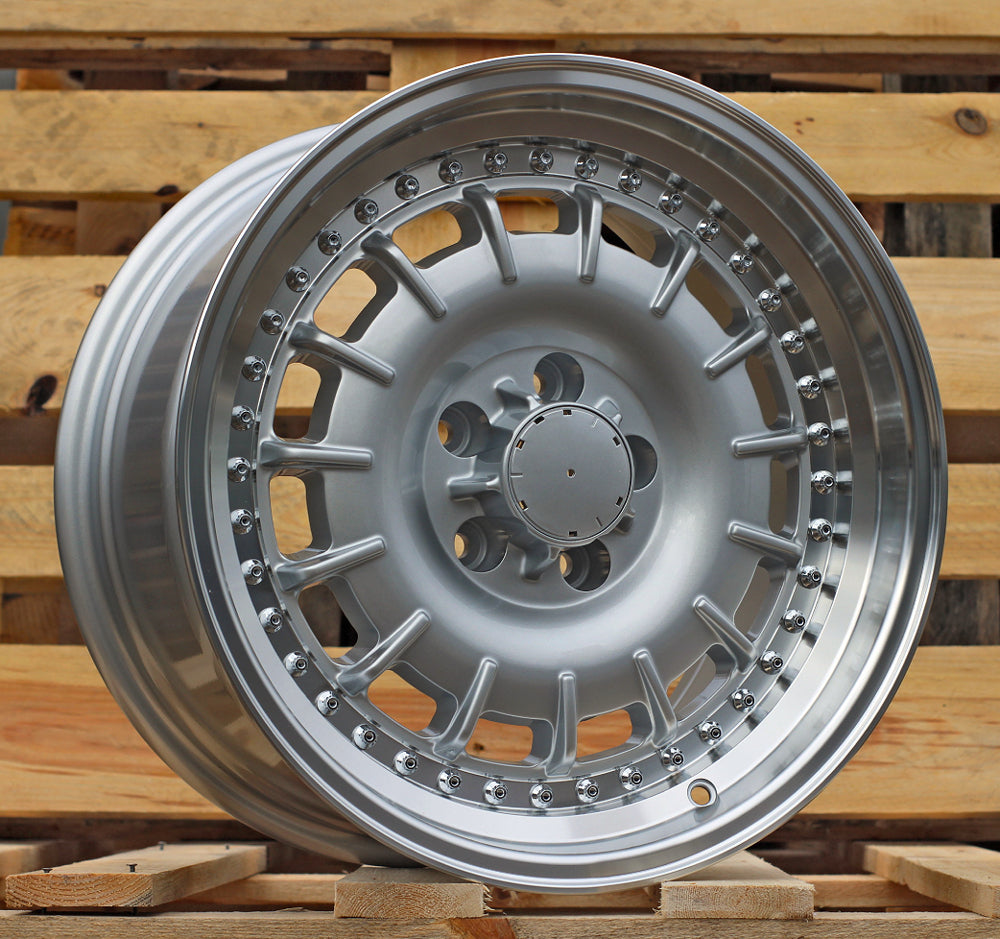 Alu kola pro Mercedes B1855 9x17 5x112 ET30 66.6 stříbrná