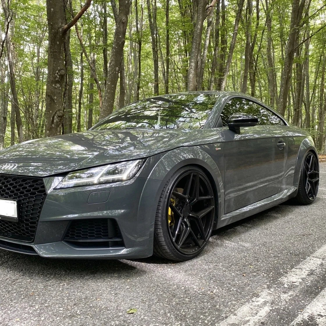 Alu kola Audi TT Concaver CVR2 Platinum Black