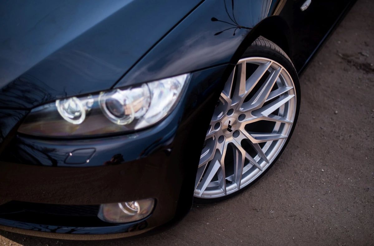 Llantas de aleación Japan Racing JR28 7x16 4x100 ET40 67.1 Plata