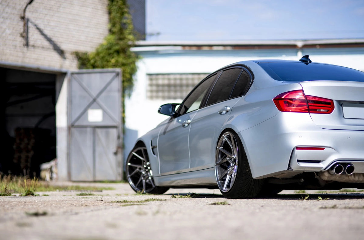 Alu kola BMW 3 Series M3 Japan Racing JR33 Hyper Black