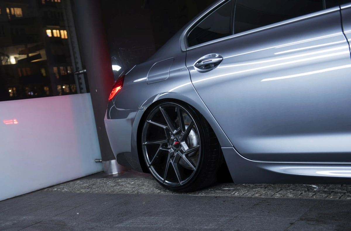 Alu kola BMW 6 Series M6 Japan Racing JR33 Hyper Black