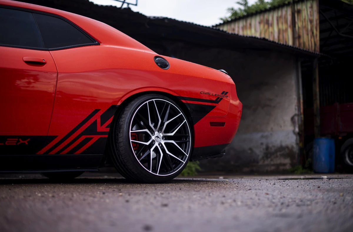Alu kola Dodge Challenger Japan Racing JR28 Gloss Black Machined Face