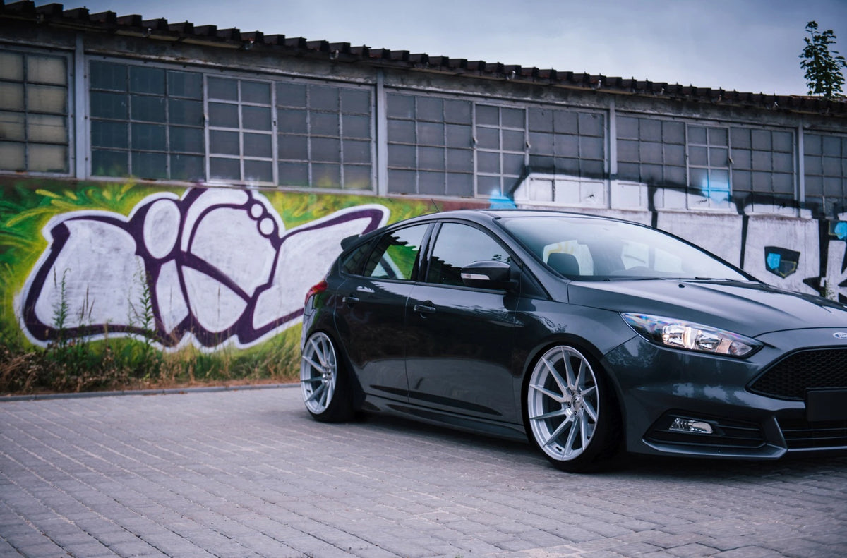 Alu kola Ford Focus ST RS Japan Racing JR36 Silver Machined Face