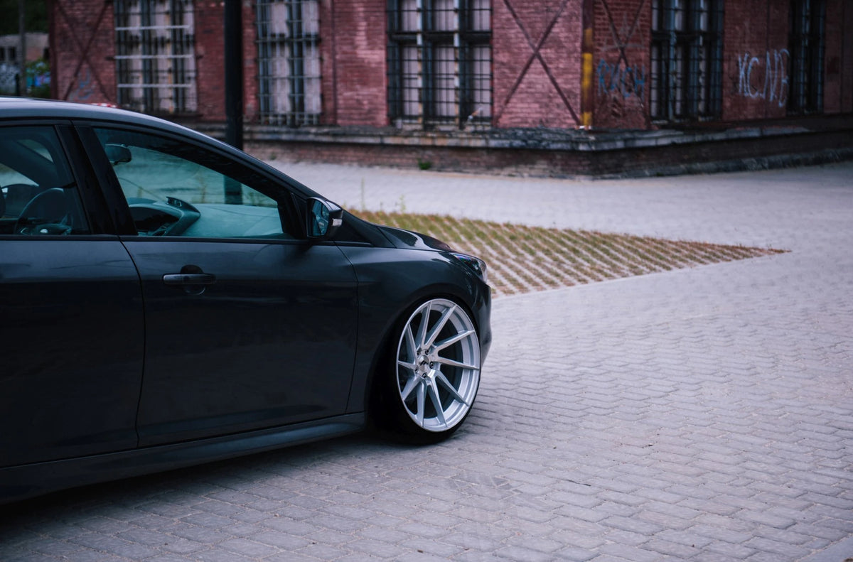 Alu kola Ford Focus ST RS Japan Racing JR36 Silver Machined Face
