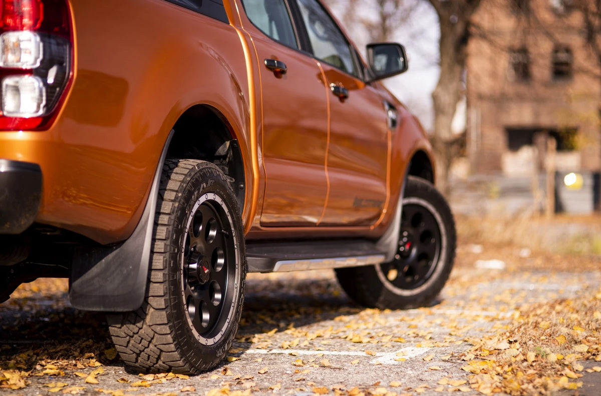 Alu kola Ford Ranger Japan Racing JRX4 Matt Black