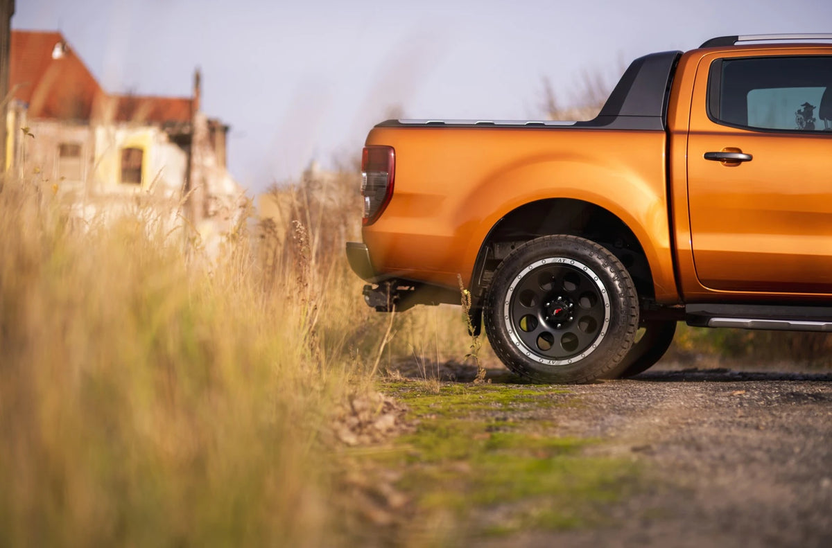 Alu kola Ford Ranger Japan Racing JRX4 Matt Black