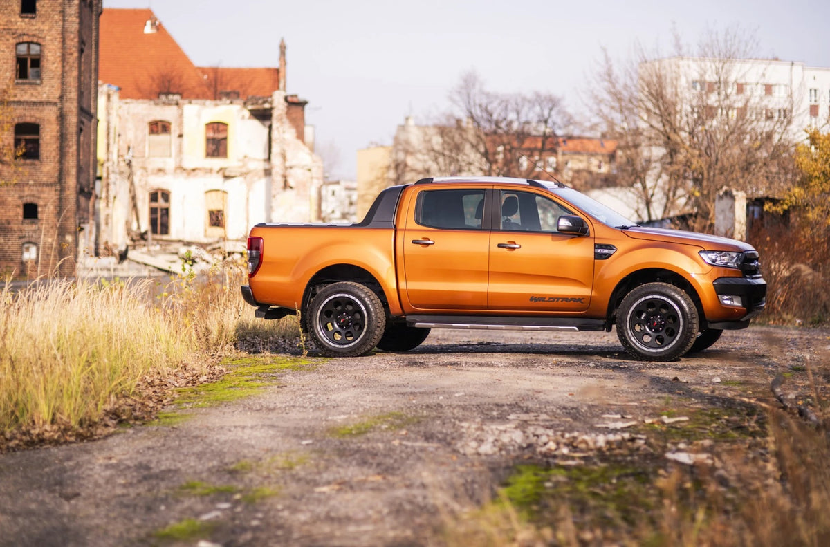 Alu kola Ford Ranger Japan Racing JRX4 Matt Black
