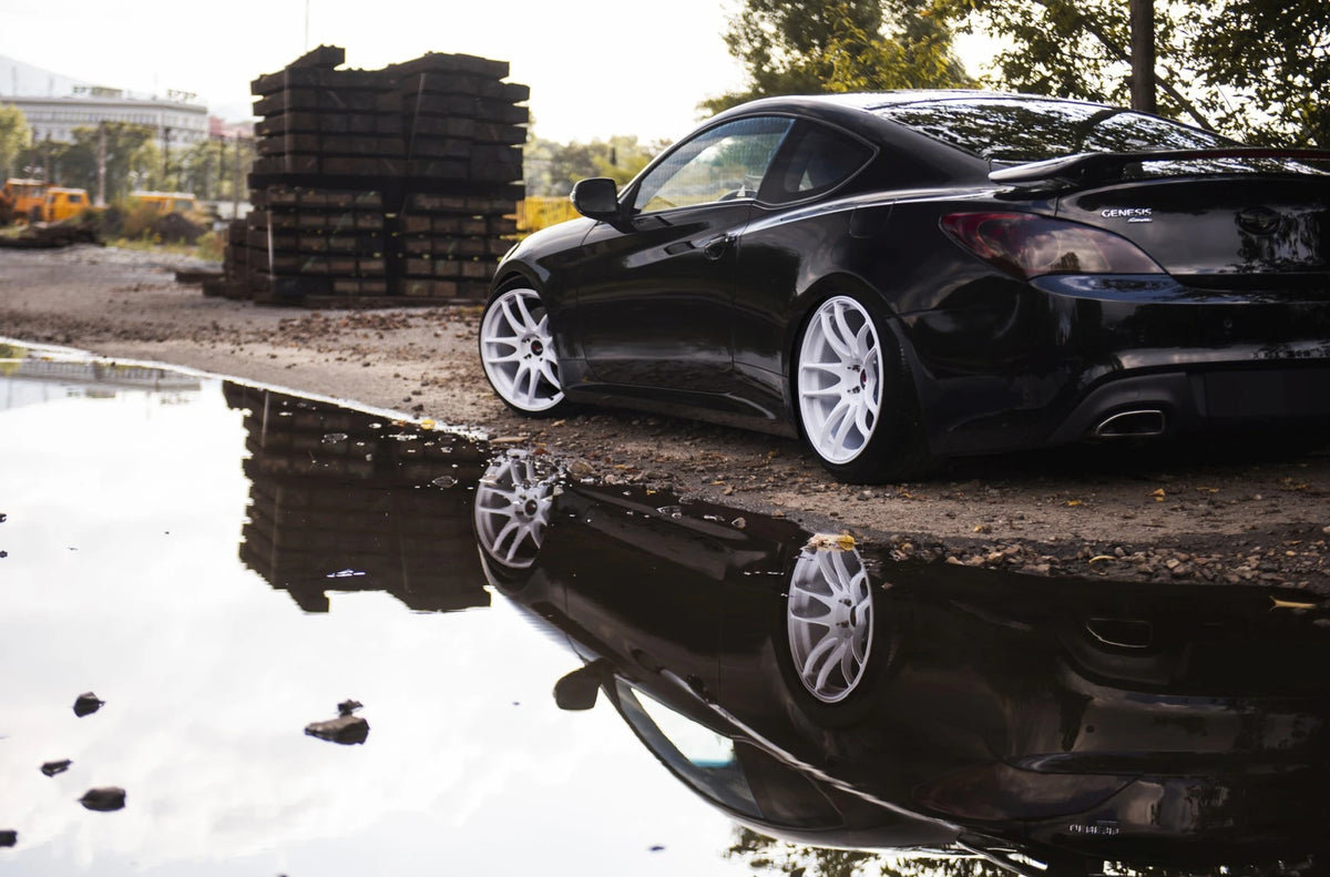 Alu kola Hyundai Genesis Coupe Japan Racing JR29 White