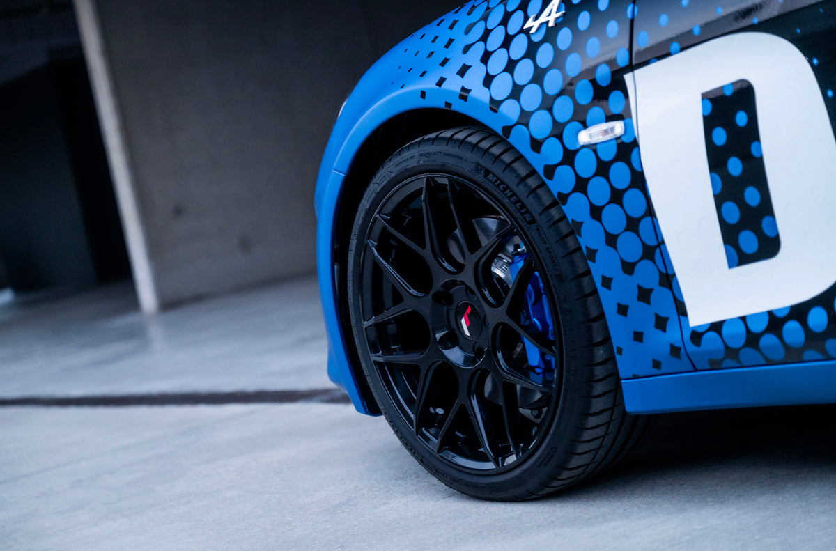 Alu kola Alpine A110S Japan Racing JR11 White