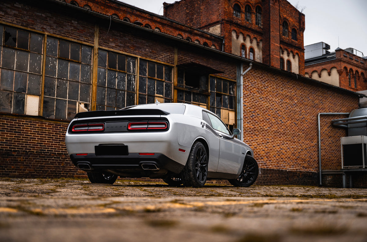 Alu kola Dodge Challenger Japan Racing JR28 Gloss Black